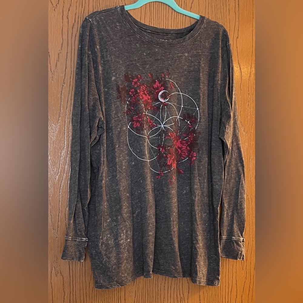 Charcoal Gray Mineral Washed Tee showing Sacred Geometry